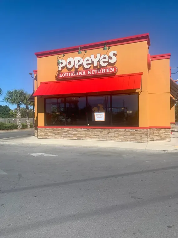 Commercial exterior repaint of a Popeyes Louisiana Kitchen restaurant